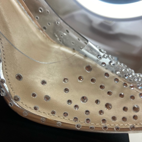 Pumps - Picture 5 of 6